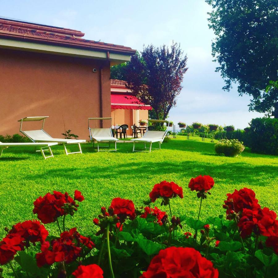 Ilpoggetto Bed&Breakfast Чивітанова-Марке Екстер'єр фото